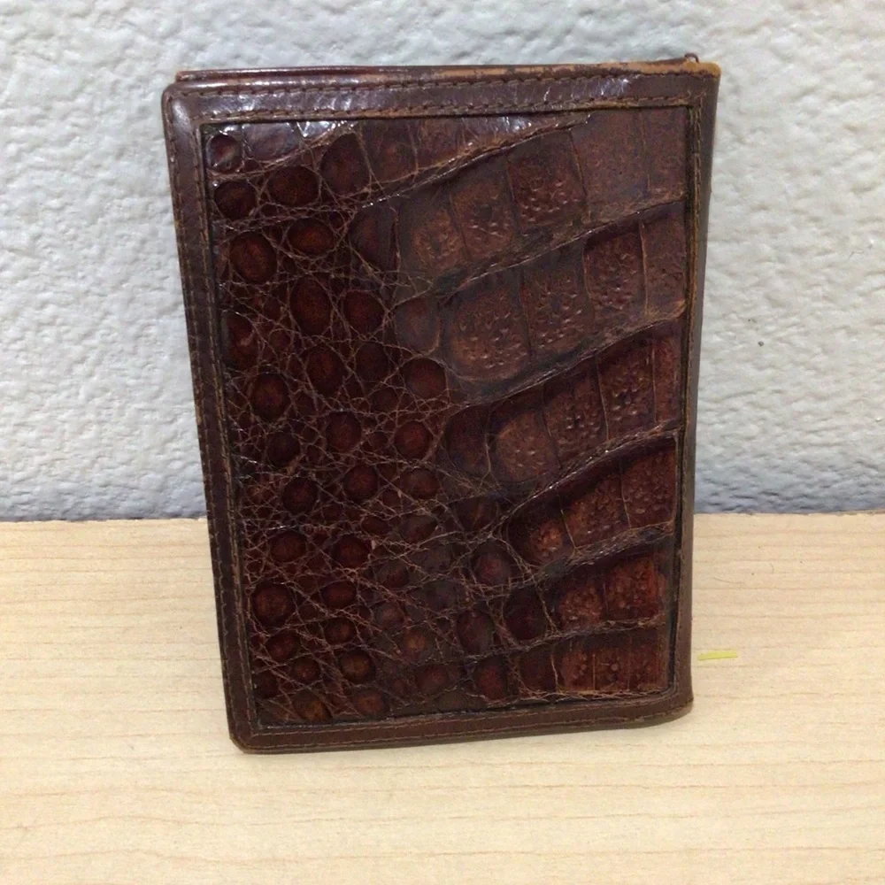 Vintage Brown Alligator Bifold Wallet